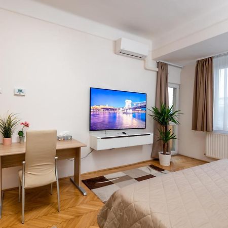 Budapest Deluxe Apartment With Free Car Park Bagian luar foto