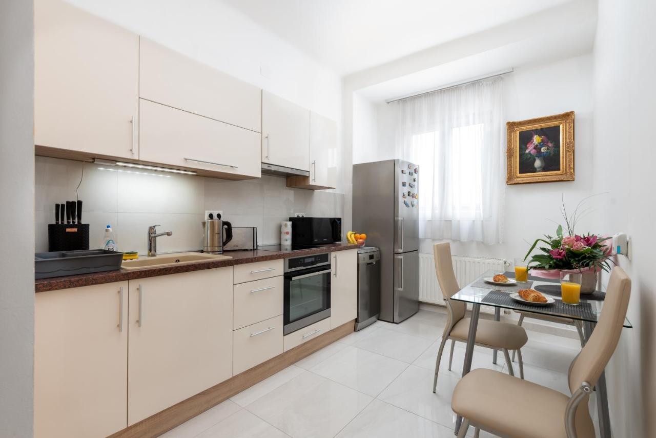 Budapest Deluxe Apartment With Free Car Park Bagian luar foto